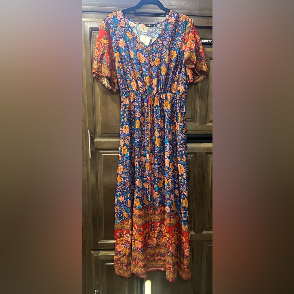 New- Pretty Long Floral Dress